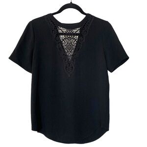 Club Monaco Staple Black Crochet Knit V Neck Short Sleeve Blouse Size Xtra Small